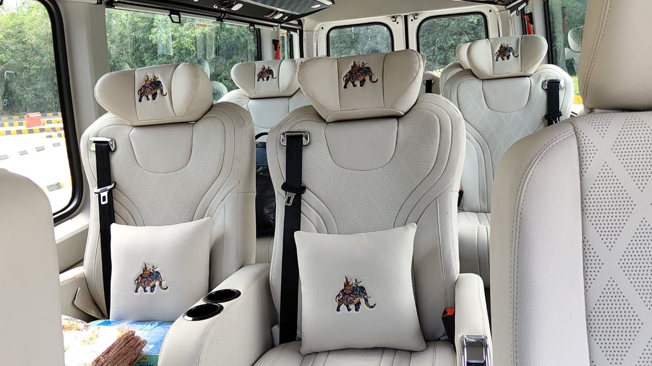 Professional chauffeur vehicle service