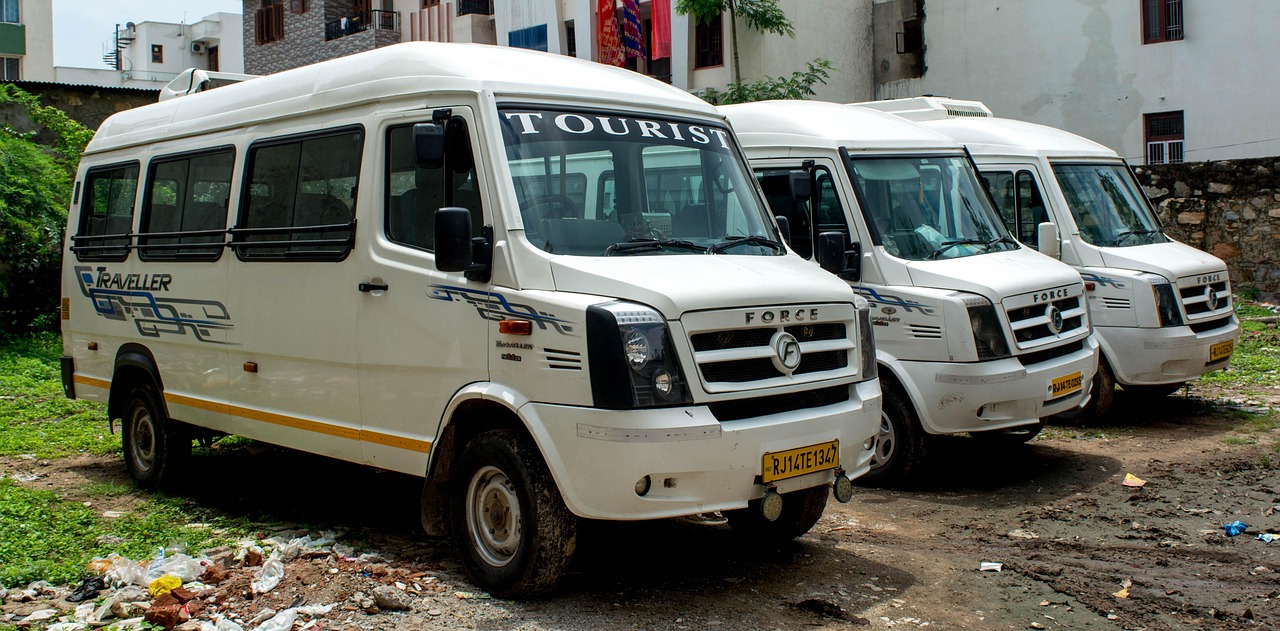Tempo Traveller 10 seater
